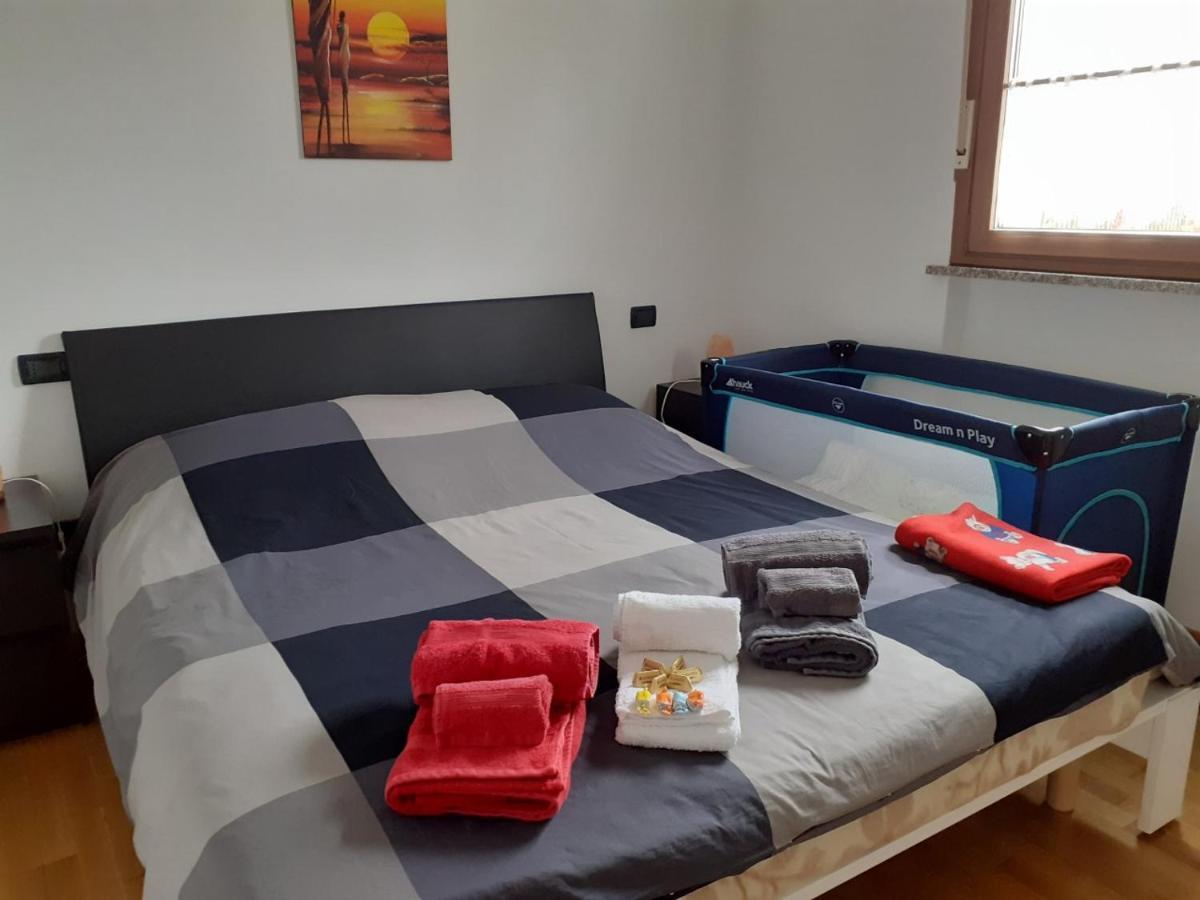 Ferienwohnung La Perla Del Lago Calceranica al Lago Exterior foto