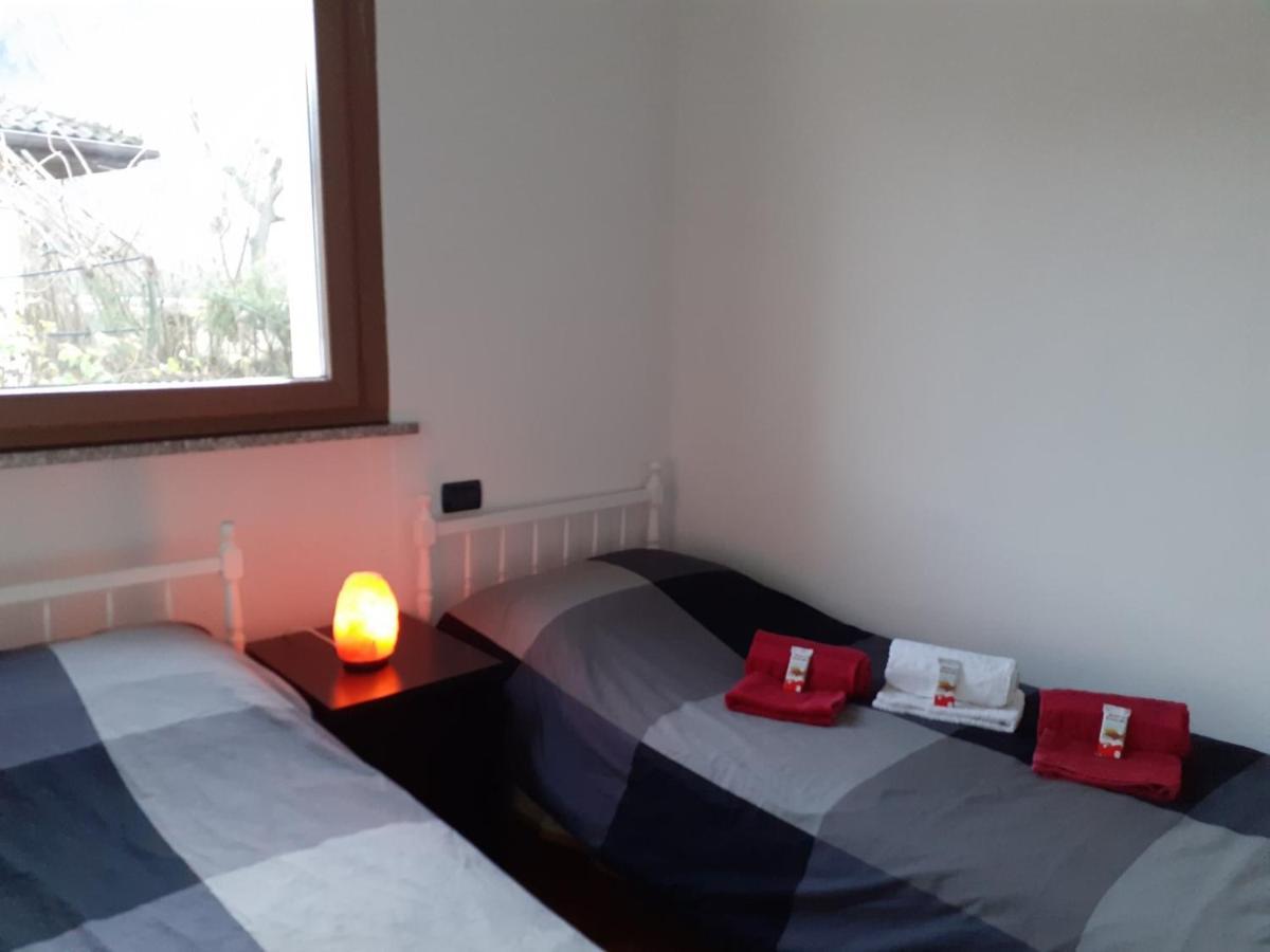 Ferienwohnung La Perla Del Lago Calceranica al Lago Exterior foto