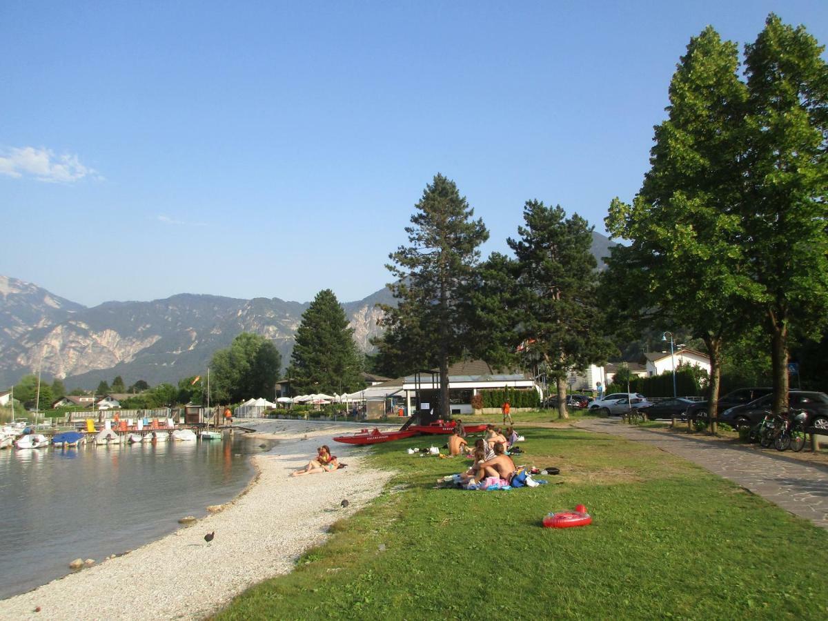 Ferienwohnung La Perla Del Lago Calceranica al Lago Exterior foto