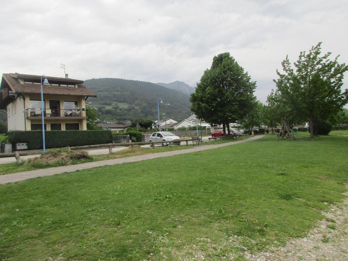 Ferienwohnung La Perla Del Lago Calceranica al Lago Exterior foto