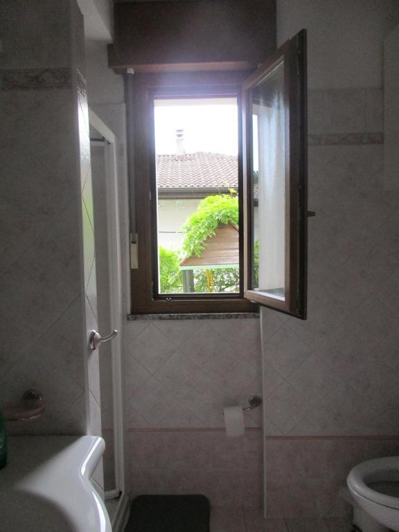 Ferienwohnung La Perla Del Lago Calceranica al Lago Exterior foto