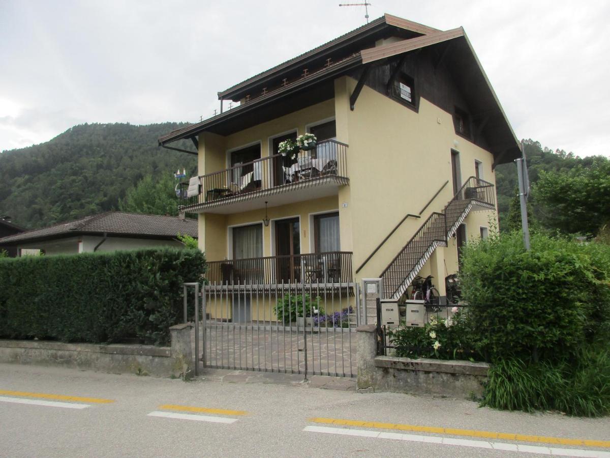 Ferienwohnung La Perla Del Lago Calceranica al Lago Exterior foto